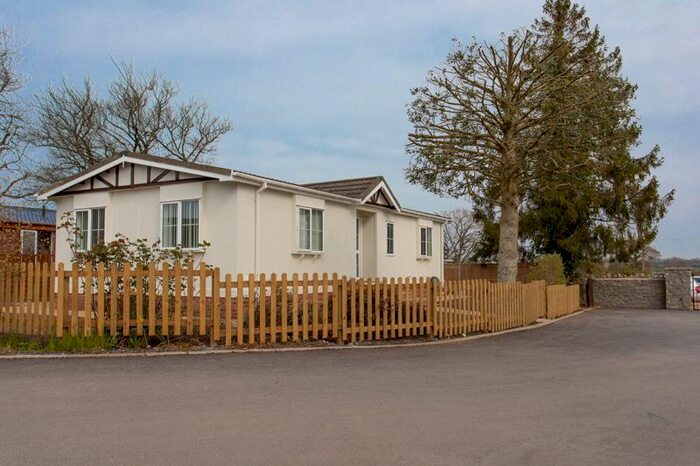 2 Bedroom Property For Sale In Bowdens, Langport, TA10