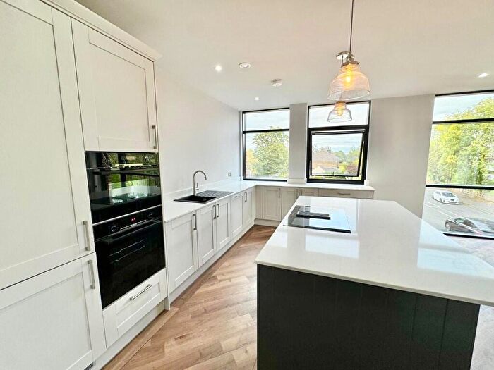 2 Bedroom Apartment To Rent In Pool Road, Leeds, West Yorkshire, LS21