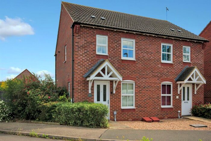 2 Bedroom Semi-Detached House For Sale In Spencer Road, Wellingborough, NN8