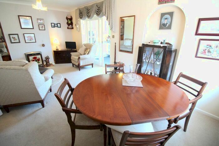 2 Bedroom Bungalow For Sale In Wolvey Road, Bulkington, Bedworth, Warwickshire, CV12