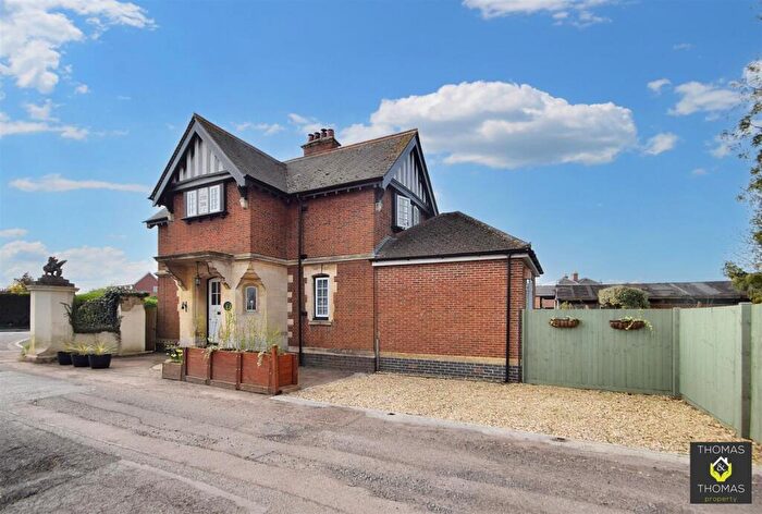 2 Bedroom Detached House For Sale In Tewkesbury Road, Twigworth, GL2