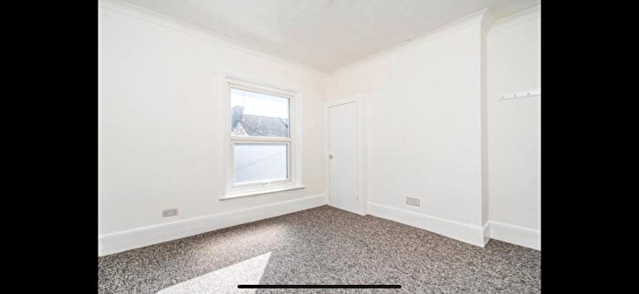 3 Bedroom Property To Rent In Methuen Street, Southampton, SO14