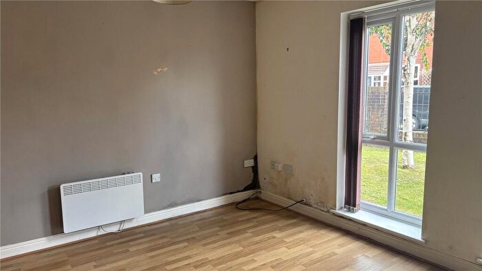 2 Bedroom Flat For Sale In Bolton Road, Westhoughton, Bolton, Greater Manchester, BL5