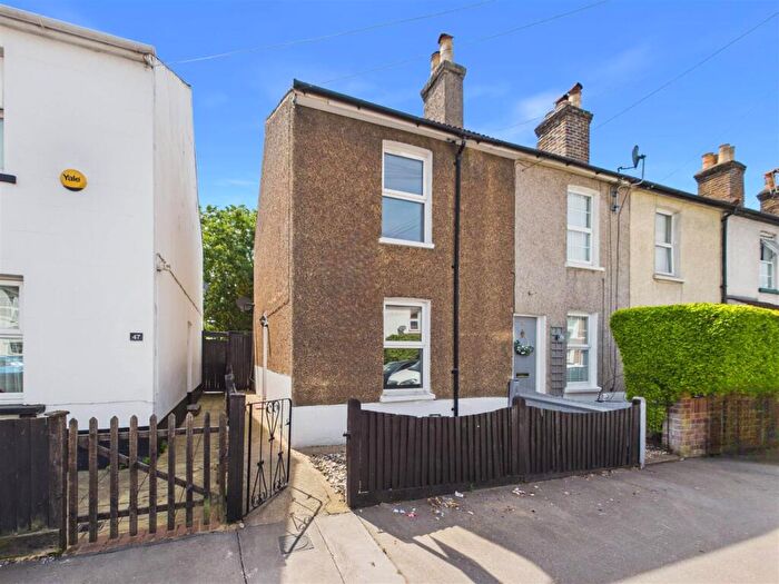 2 Bedroom End Of Terrace House For Sale In Upland Road, South Croydon, CR2