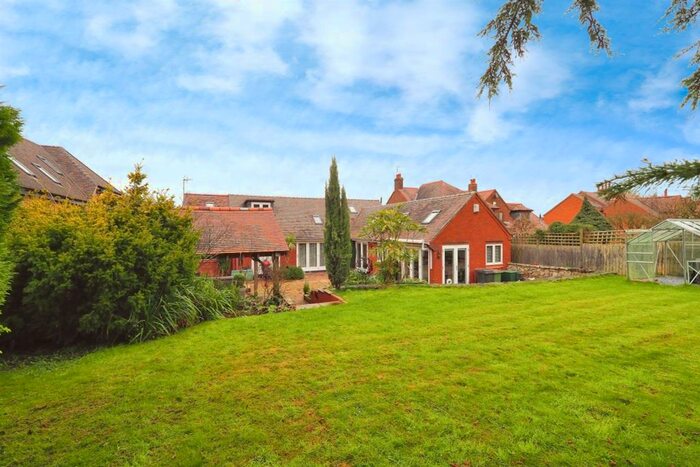 4 Bedroom Detached House For Sale In Breedon Lane, Melbourne, Derby, DE73