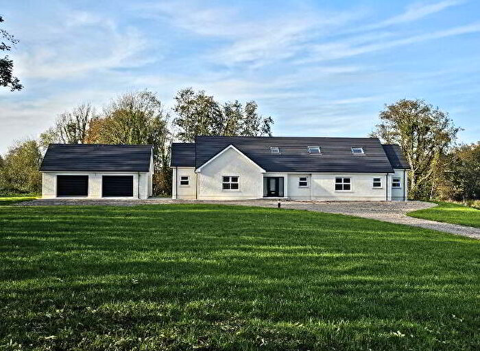 6 Bedroom Chalet Bungalows For Sale In Drumhirk Road, Lisbellaw, BT94