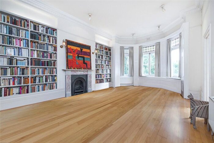 3 Bedroom Flat To Rent In Greencroft Gardens, South Hampstead, NW6