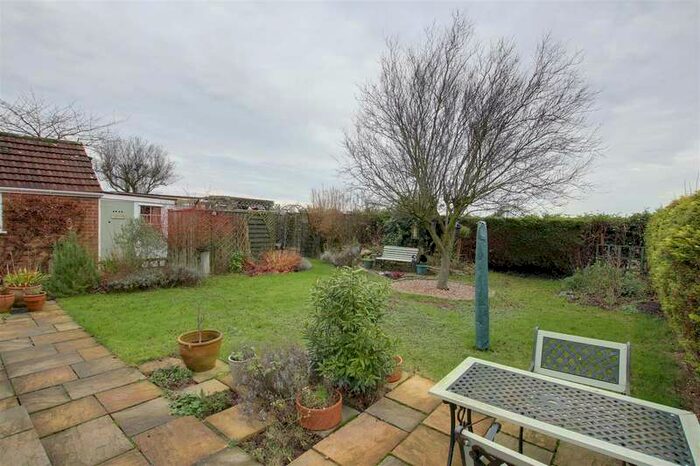 2 Bedroom Detached Bungalow For Sale In Station Road, Willoughby, LN13
