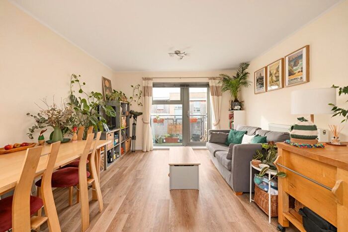 2 Bedroom Flat For Sale In Talavera Close, Old Market, BS2