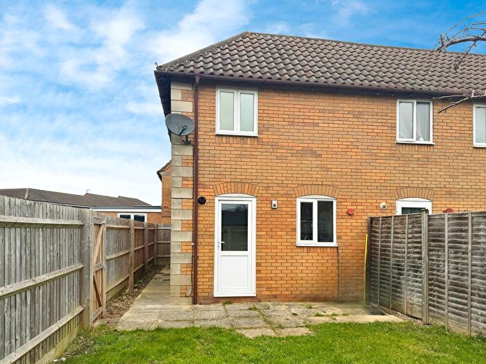 2 Bedroom Terraced House To Rent In Lavender Mews, Bishops Cleeve, GL52