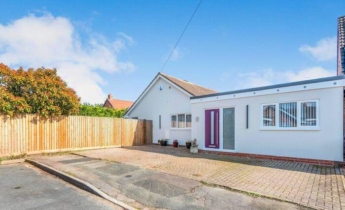 3 Bedroom Detached Bungalow For Sale In The Firs, Swindon Village, GL51