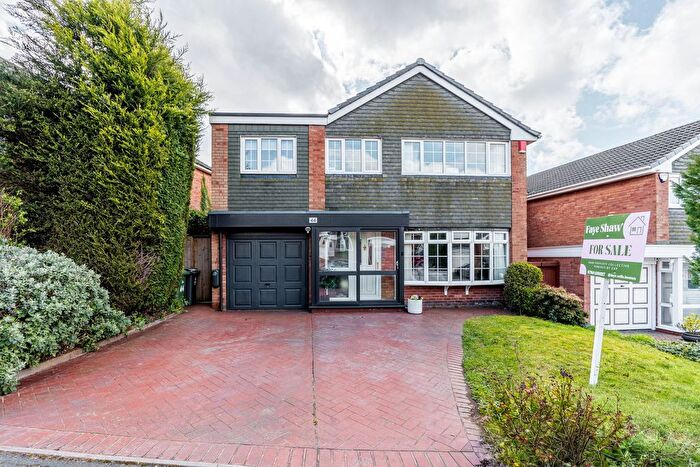 4 Bedroom Detached House For Sale In Penryn Road, Walsall, WS5