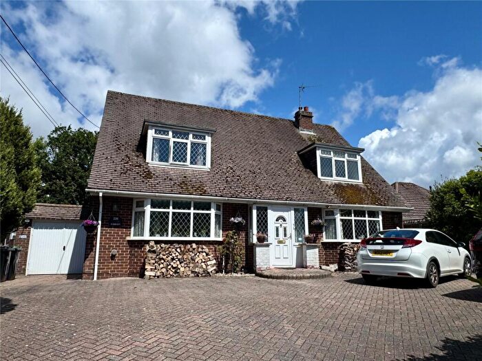 4 Bedroom Detached House For Sale In Gore Road, New Milton, Hampshire, BH25
