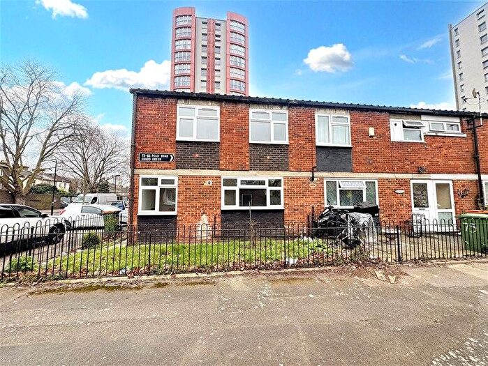 4 Bedroom House To Rent In Pelly Road, Plaistow, E13