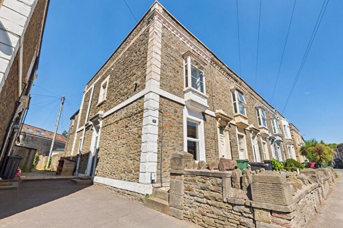 3 Bedroom End Of Terrace House For Sale In Kenn Road, Clevedon, North Somerset, BS21