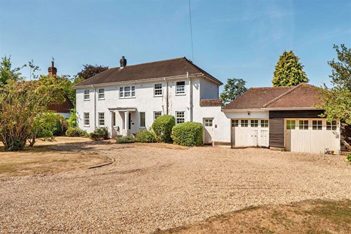 4 Bedroom Detached House To Rent In High Road, Chipstead, Coulsdon, CR5