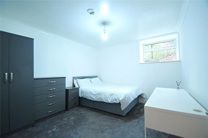 2 Bedroom Apartment To Rent In Coombe Road, Croydon, CR0