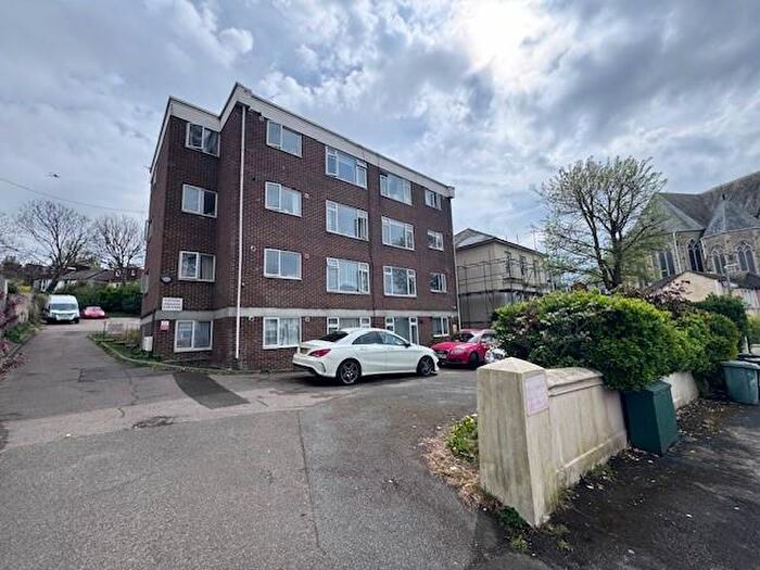 Apartment To Rent In Wellington Road, Brighton, BN2