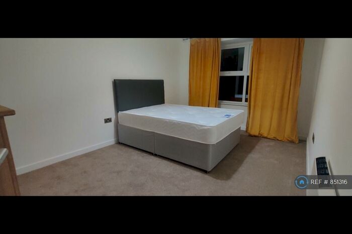 2 Bedroom Flat To Rent In Kings Chambers, Coventry, CV1