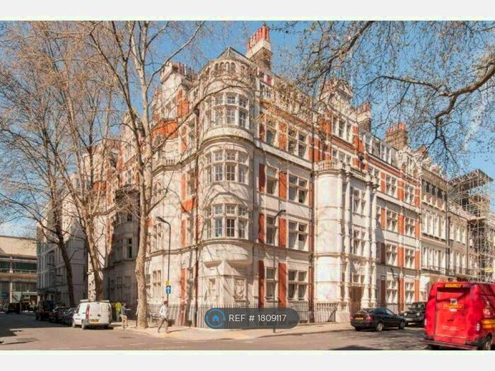 2 Bedroom Flat To Rent In Bedford Court Mansions, London, WC1B