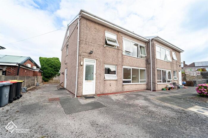 2 Bedroom Flat For Sale In Old Hall Close, Torrisholme, Morecambe, LA4