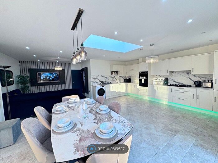 4 Bedroom Semi-Detached House To Rent In Walford Road, Uxbridge, UB8