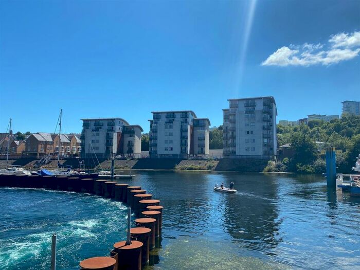 3 Bedroom Penthouse To Rent In Pierhead View, Penarth, CF64