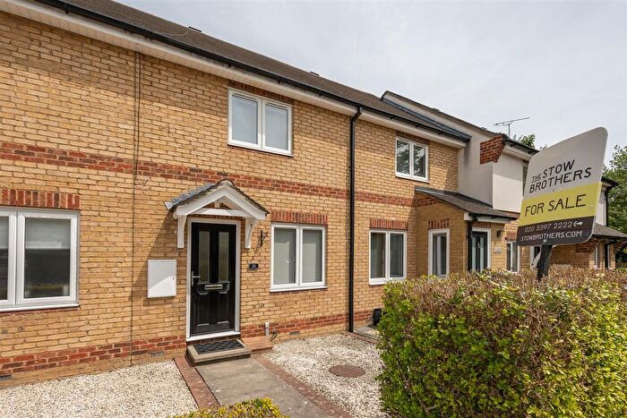 2 Bedroom Terraced House For Sale In Victory Road, Wanstead, E11