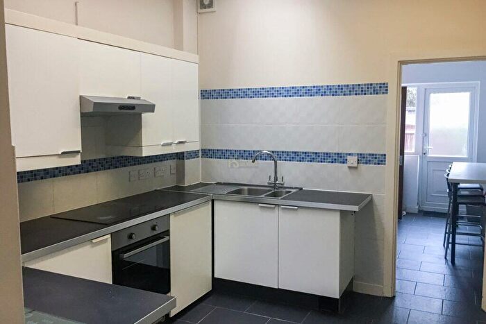 5 Bedroom Terraced House To Rent In Dawlish Road, Selly Oak, Birmingham, B29