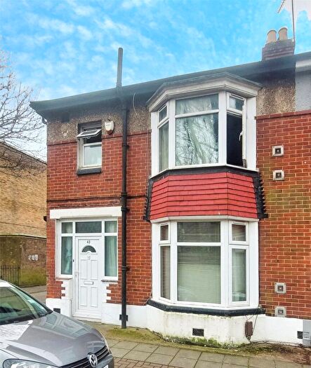 4 Bedroom End Of Terrace House To Rent In Rivers Street, Southsea, Hampshire, PO5