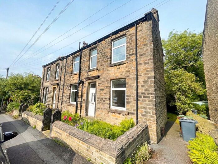 3 Bedroom Semi-Detached House For Sale In Varley Road, Slaithwaite, HD7