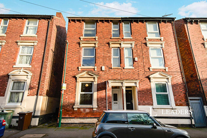 6 Bedroom Terraced House To Rent In Hungerton Street, Nottingham, Nottinghamshire, NG7