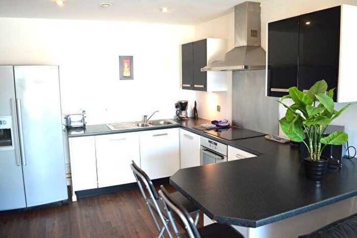 2 Bedroom Apartment To Rent In Broughton House, West Street, Sheffield, S1