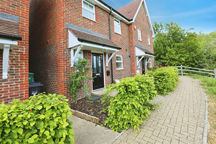 3 Bedroom Semi-Detached House For Sale In Bluebell Lane, Sharpthorne, East Grinstead, RH19