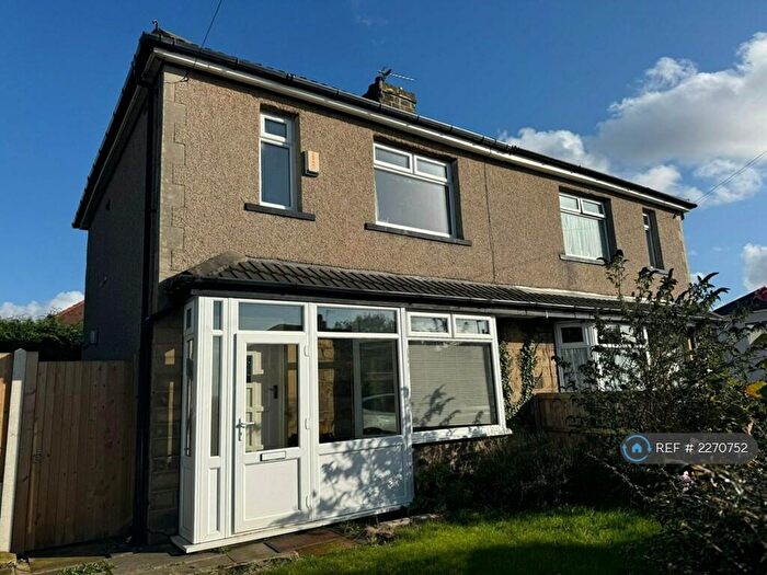 3 Bedroom Semi-Detached House To Rent In Woodlands Road, Gomersal, Cleckheaton, BD19