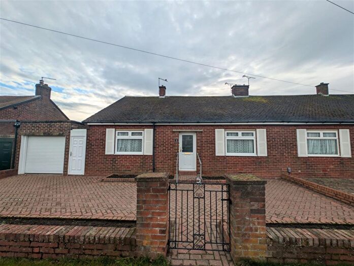 2 Bedroom Semi-Detached Bungalow To Rent In Hayton Road, North Shields, NE30