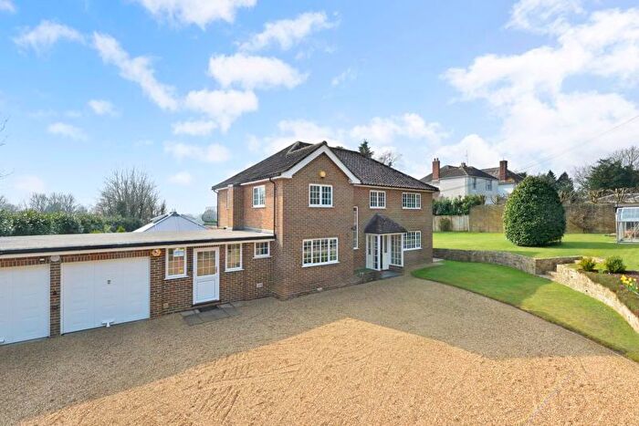 4 Bedroom Detached House For Sale In Loxwood Road, Alfold, Cranleigh, GU6