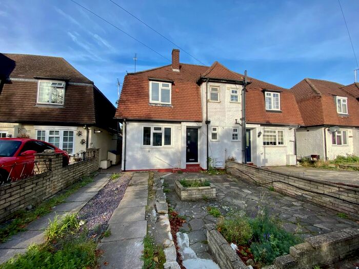 3 Bedroom Semi-Detached House To Rent In Park View Road, Uxbridge, UB8