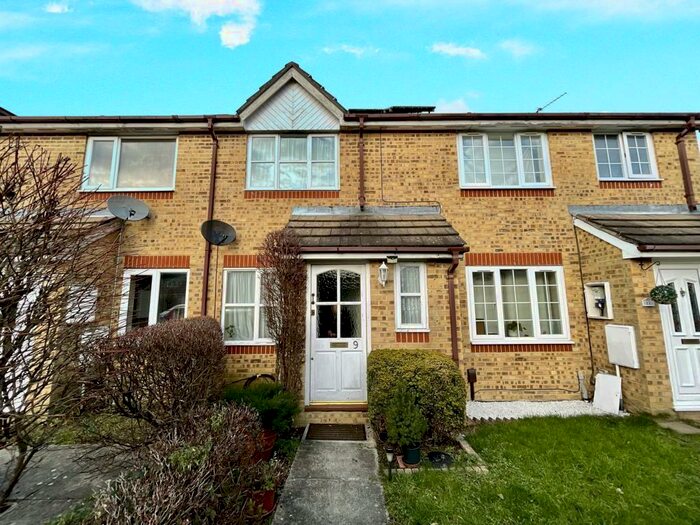 2 Bedroom Terraced House To Rent In Brittania Gardens, Hedge End, SO30