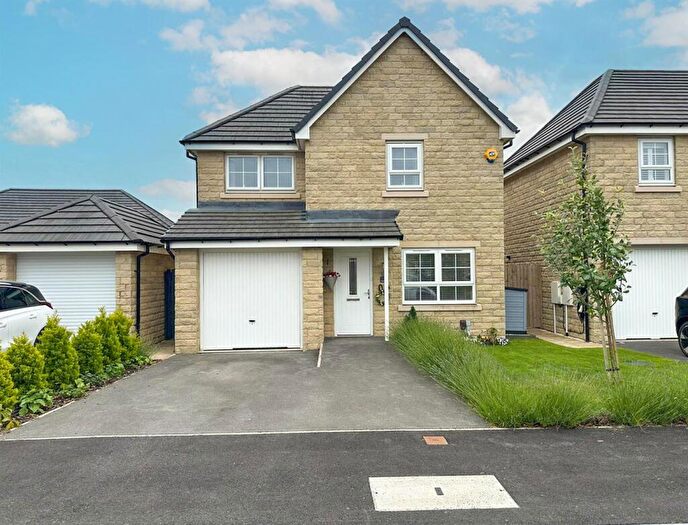 3 Bedroom Detached House For Sale In Fulton Crescent, Silsden, BD20