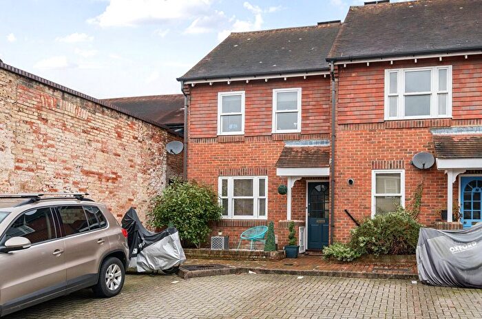 2 Bedroom End Terrace House To Rent In St. Georges Mews, Farnham, Surrey, GU9