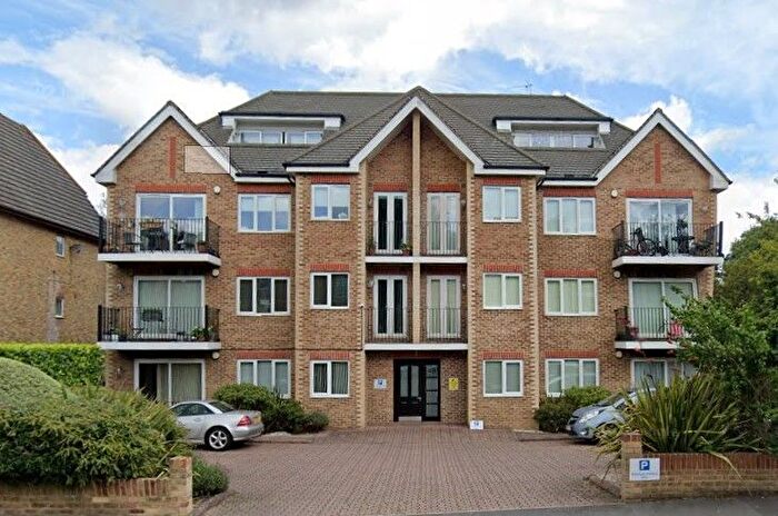 2 Bedroom Flat To Rent In Albermarle Road, Beckenham, BR3