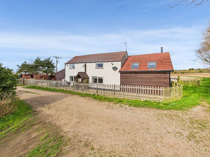 2 Bedroom Cottage For Sale In Hurn Drove, Welney, PE14