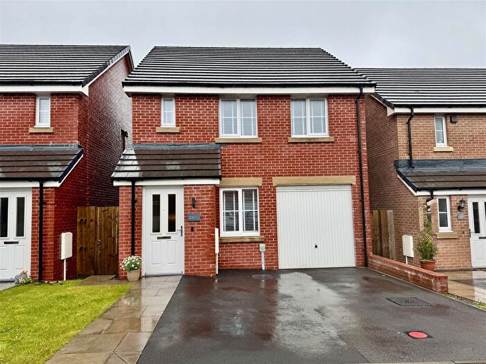 3 Bedroom Detached House For Sale In Heol Cae Pownd, Cefneithin, Llanelli, SA14