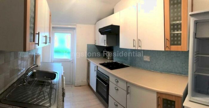 2 Bedroom Flat To Rent In Kings Road, Canton, Cardiff, CF11
