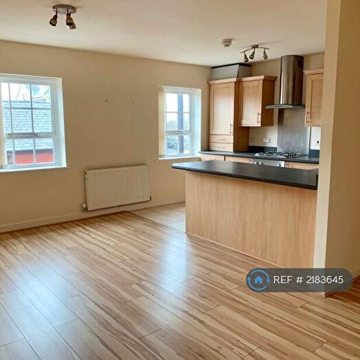 2 Bedroom Flat To Rent In High Street, Prescot, L34