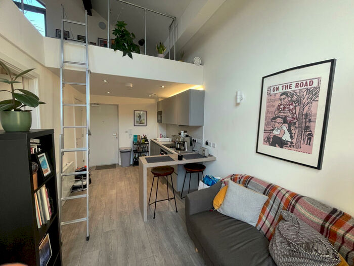 1 Bedroom Apartment To Rent In Henry Street, Sheffield, South Yorkshire, S3