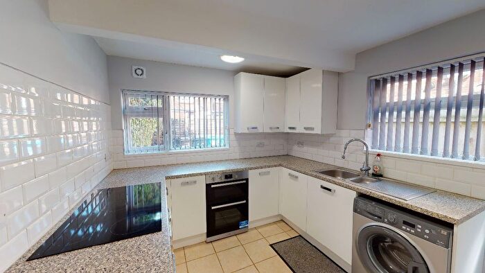3 Bedroom Terraced House To Rent In Curzon Street, Hull, HU3