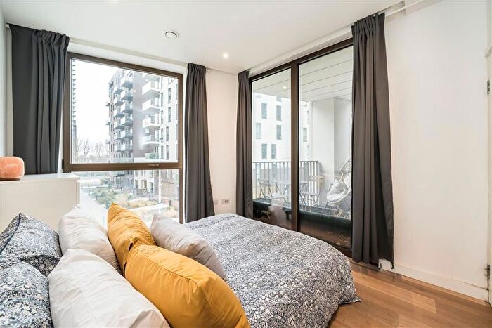 1 Bedroom Flat For Sale In Reminder Lane, Greenwich, SE10