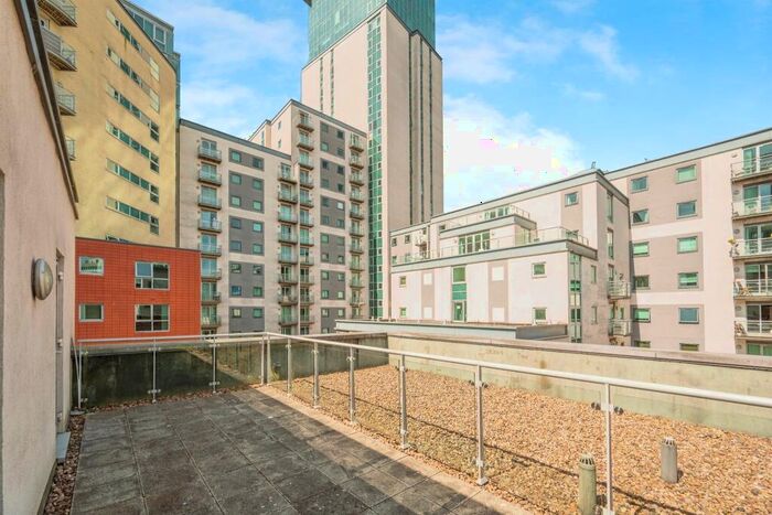 2 Bedroom Apartment To Rent In Navigation Street, Birmingham, B5